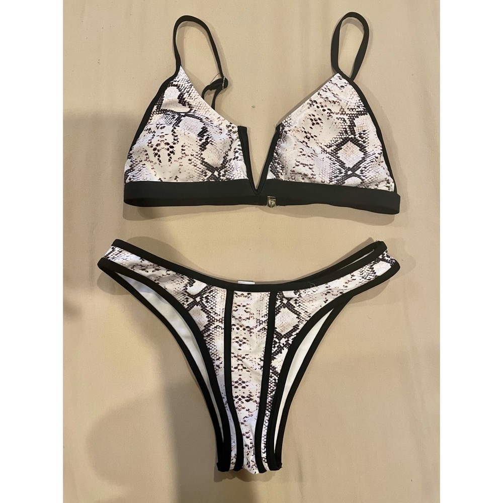Sexy snakeskin print bikini - Picture 4 of 7